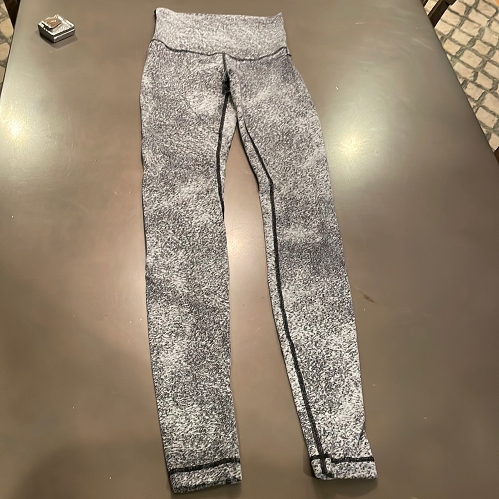GUC Lululemon Leggings